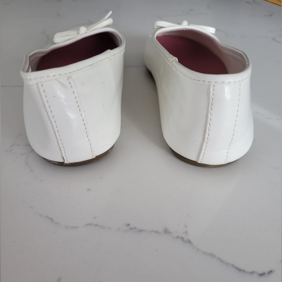 Girls White Flats US 13 1/2 - Picture 6 of 9